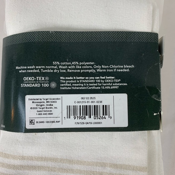 New 8 Pack Threshold Bistro Napkins White Beige - Picture 7 of 9